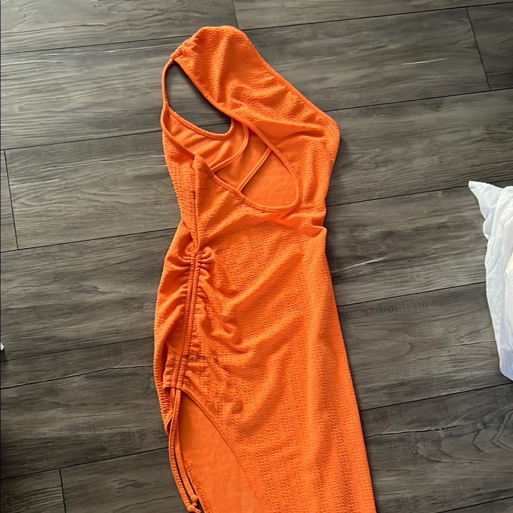 Elegant Orange Sleeveless Dress